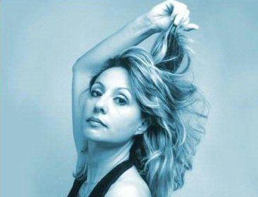 Una bella immagine della cantante lirica Tiziana Carraro     