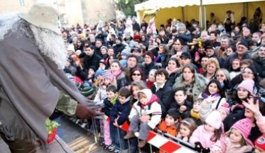 <b>CALZE.</b> La Befana di Capezzano    