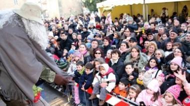 <b>CALZE.</b> La Befana di Capezzano