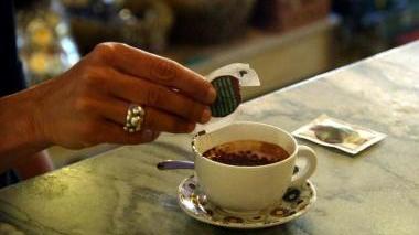 Caro caffé nei bar di Massarosa