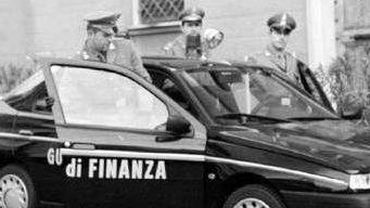 Una pattuglia della Guardia di Finanza