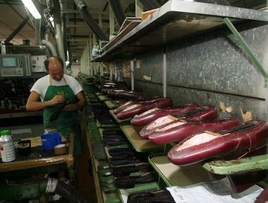 Linterno di un calzaturificio: segnali di ripresa del settore 
