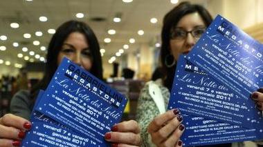 <b>COMMESSE. </b>Mostrano le offerte per il dopo cena