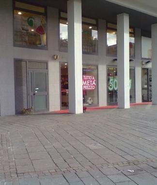 <b>SALDI. </b>In anticipo in molti negozi di Follonica   