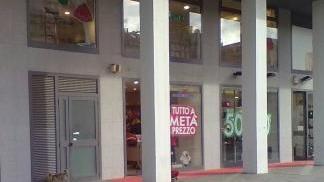 <b>SALDI. </b>In anticipo in molti negozi di Follonica