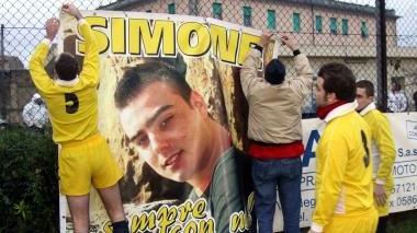 <b>RICORDO. </b>Uno degli striscioni al «Pitto»