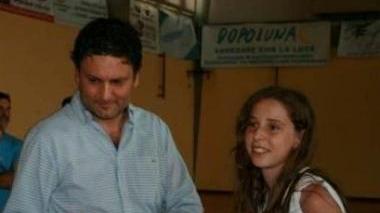 Una ragazza del vivaio riceve un premio