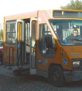 Il bus per utenti disabili 