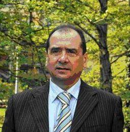 Il sindaco Marcello Melani e i carabinieri durante servizi nei pressi di Pavana 