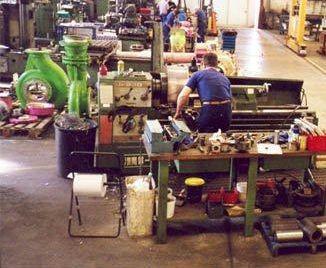 Una officina meccanica        