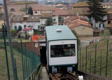 La funicolare a Certaldo