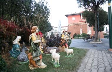 Luci di Natale, polemica sulla raccolta fondi