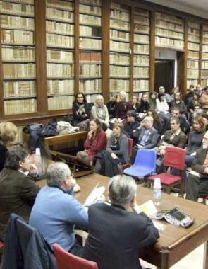 Un incontro pubblico alla biblioteca universitaria