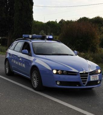 Una volante della polizia