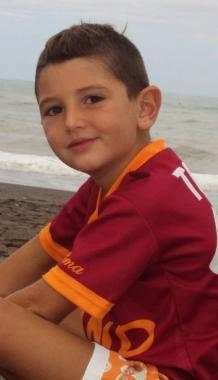  VIVA JONATHAN! Oggi il nostro campioncino compie 6 anni. Tanti auguri di buon compleanno ...