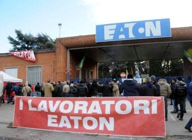 <b>EATON: </b>una delle ultime assemblee e una manifestazione davanti alla fabbrica 