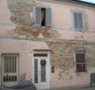 <b>VIA PUCCINI.</b> La facciata 