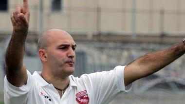 L’allenatore amaranto Massimo Mosti