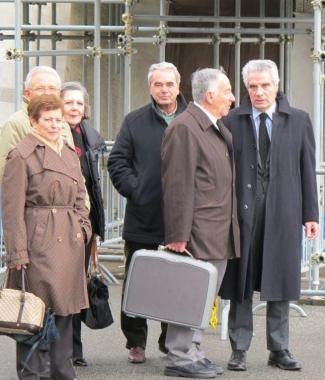 A sinistra con la valigetta il prof. Jamiolkowki e a destra il prof. Settis    