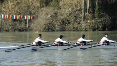 Il quattro di coppia allarrivo sul Tevere a Roma 