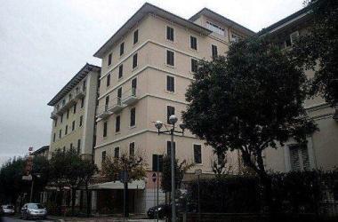 LHotel Biondi in viale IV Novembre al centro della truffa 