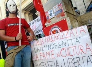 Il Codacons ai docenti precari: andate dal giudice per farvi stabilizzare