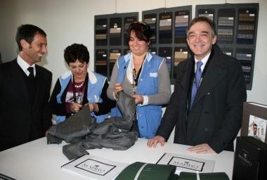Enrico Rossi in visita allo stand
