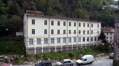 La elementare di Forno dove si andrà a scuola senza zaino