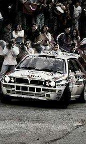 <b>LA STORIA.</b> A fianco la storica Lancia Delta di Andrea Aghini, in alto il livornese Enzo Giovacchini su 124 Abarth, nella foto piccola Attilio Bettega su una Fiat 131 Abarth 