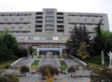 <b>LA SANITA CHE SCOTTA. </b>Il sindaco Angelo Zubbani e una veduta dellospedale cittadino     