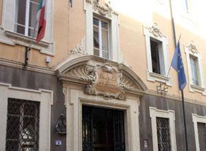 Molestie sessuali alla figlia della convivente: 6 anni e mezzo