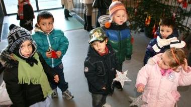 Bambini alla scuola materna Stacciaburatta di Rosignano Marittimo