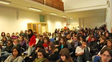 Una riunione degli studenti del liceo