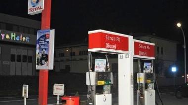 Il distributore Total Erg di viale Europa, a Quarrata