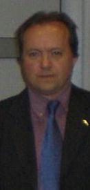 Da sinistra, Luigi Buoncristiani segretario provinciale Idv Pisa, e Stefano Giannotti, capogruppo del centrodestra per Santa Croce. A lato, una delle riunioni svoltesi a Castelfranco sul pirogassificatore 