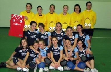 <b>ARCOBALENO</b> La squadra con le nuove maglie  