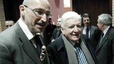 Zavoli (a dx) col professor Fabris
