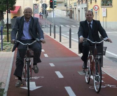 Il sindaco Millozzi e il vice Sonetti sulle bici a noleggio 