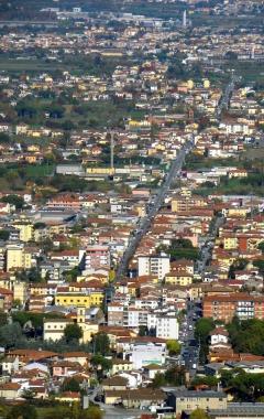 Una veduta aerea della città di Quarrata