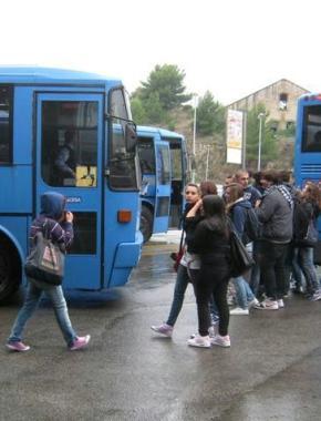 Il piazzale dell’Atl in viale Elba a Portoferraio