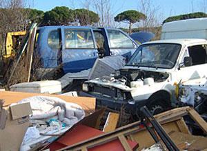 Via Aiaccia, discarica a cielo aperto