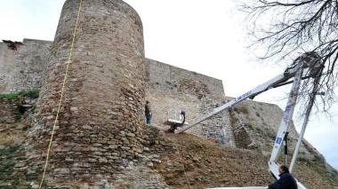 Riparate le mura leonardesche franate