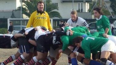 Il pacchetto di mischia dell’Empoli Rugby in azione
