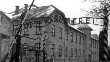 L’ingresso del lager di Auschwitz