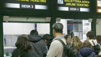 Passeggeri all’aeroporto Galilei porta d’accesso alla Toscana
