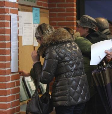 Disoccupati in fila alla Fil      