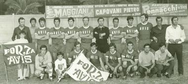 La formazione dellAvis vincitrice del torneo notturno di Marina di Carrara nel 1970      