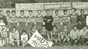 La formazione dell’Avis vincitrice del torneo notturno di Marina di Carrara nel 1970