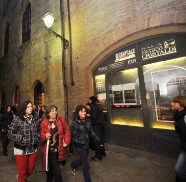 Lingresso del cinema Centrale a Volterra 