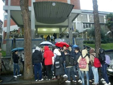 Lingresso del liceo scientifico Salutati 